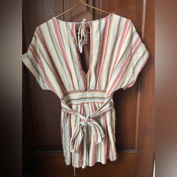 American Eagle women’s small striped romper - Picture 6 of 6